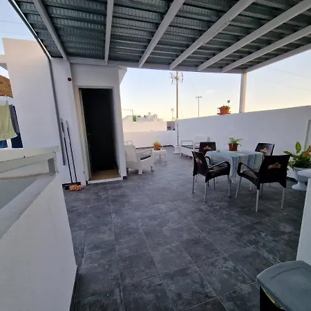 La Roca Con Buena Ubicacion Apartamento