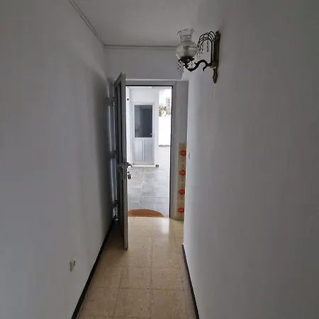 La Roca Con Buena Ubicacion